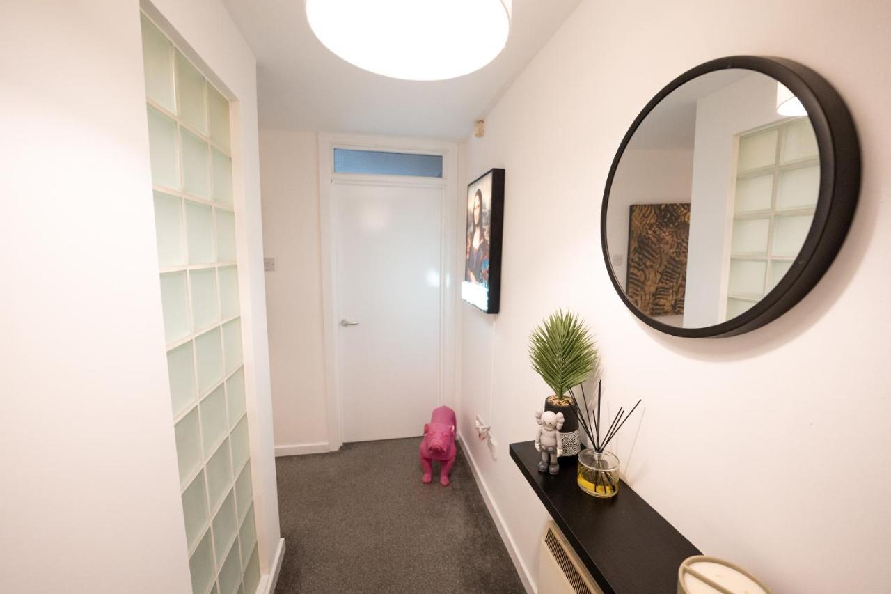 Artistic Stunning Apartment City View Londonderry Dış mekan fotoğraf