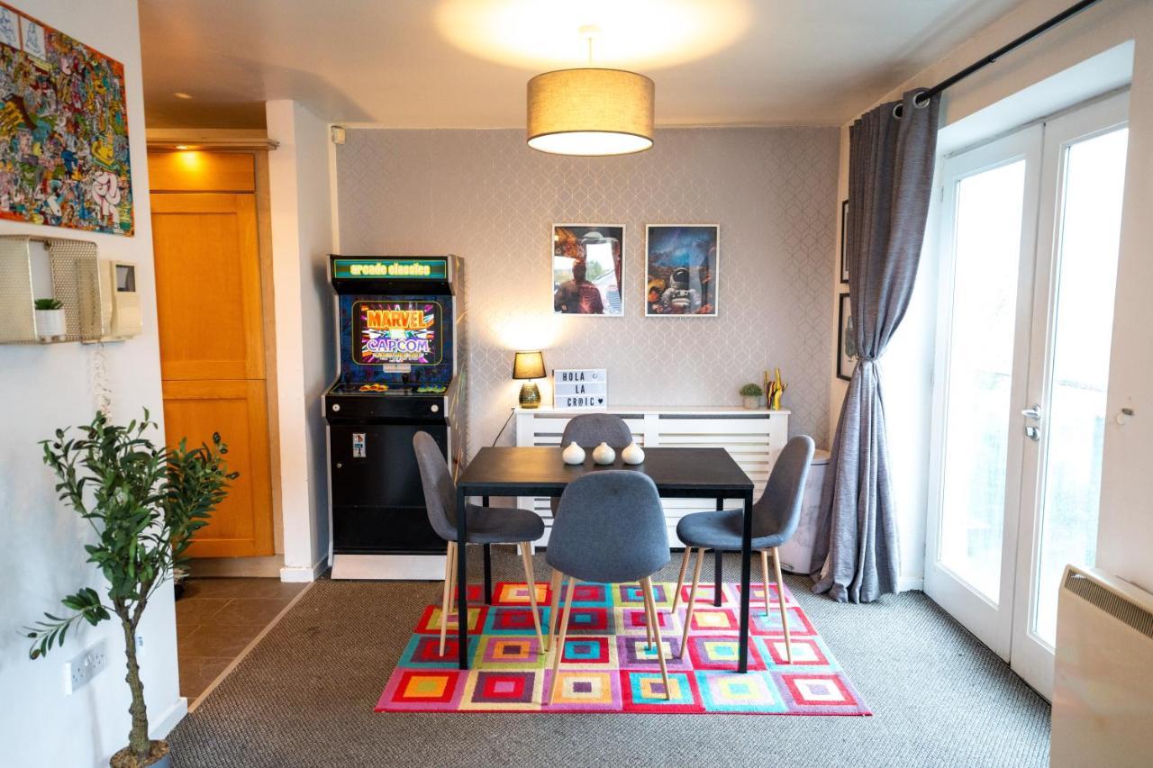 Artistic Stunning Apartment City View Londonderry Dış mekan fotoğraf